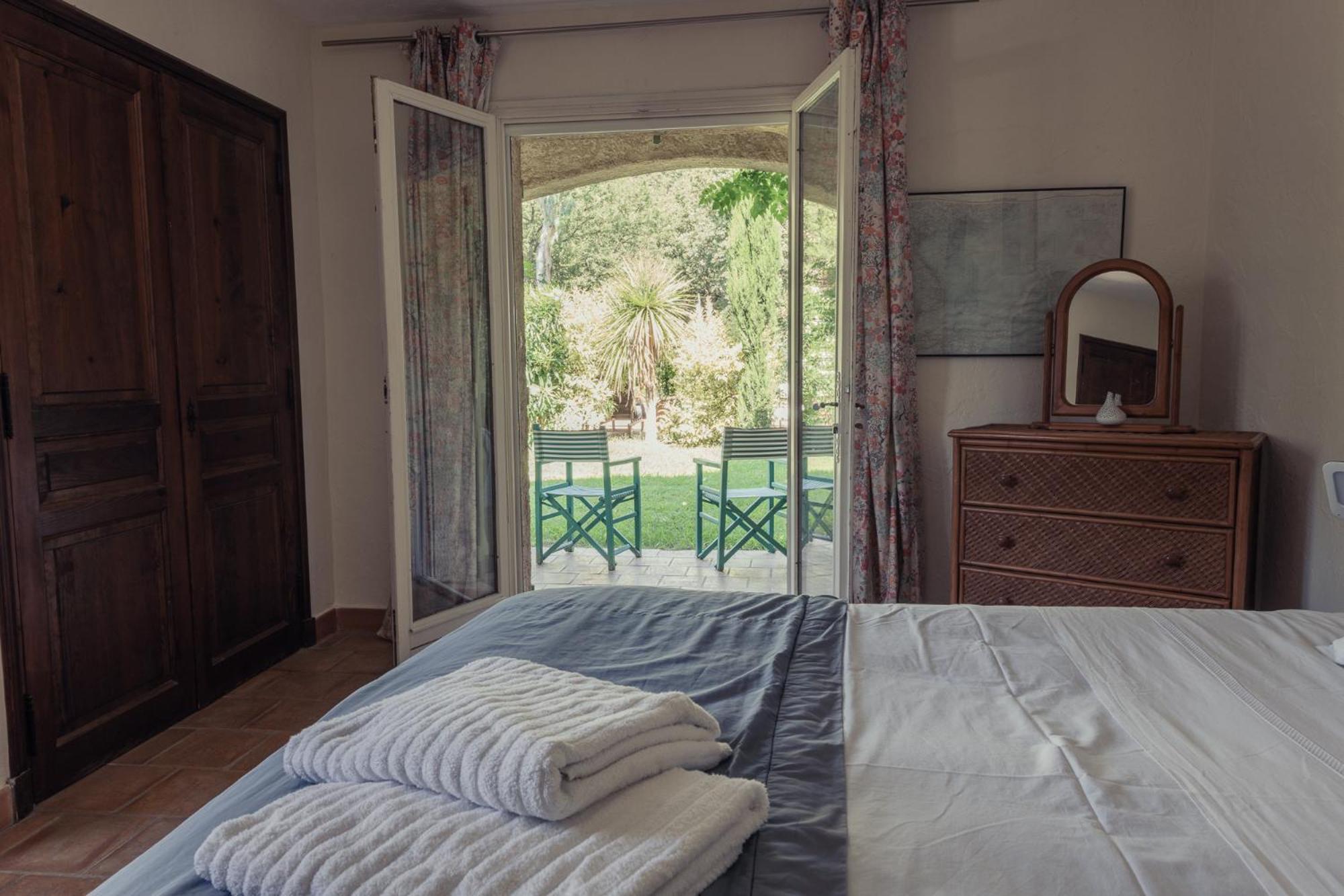 Villa Fontane Provence Ла-Гард-Френе Номер фото